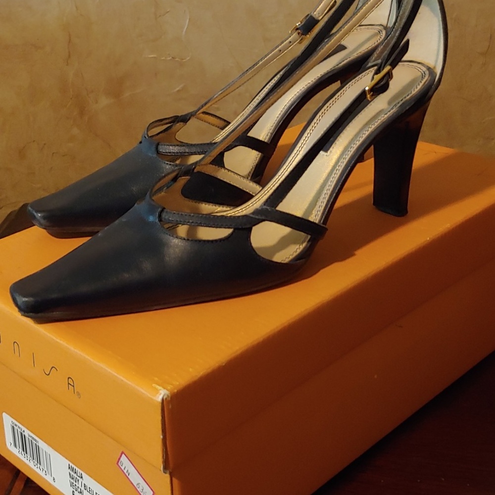 Unisa Women's Shoes